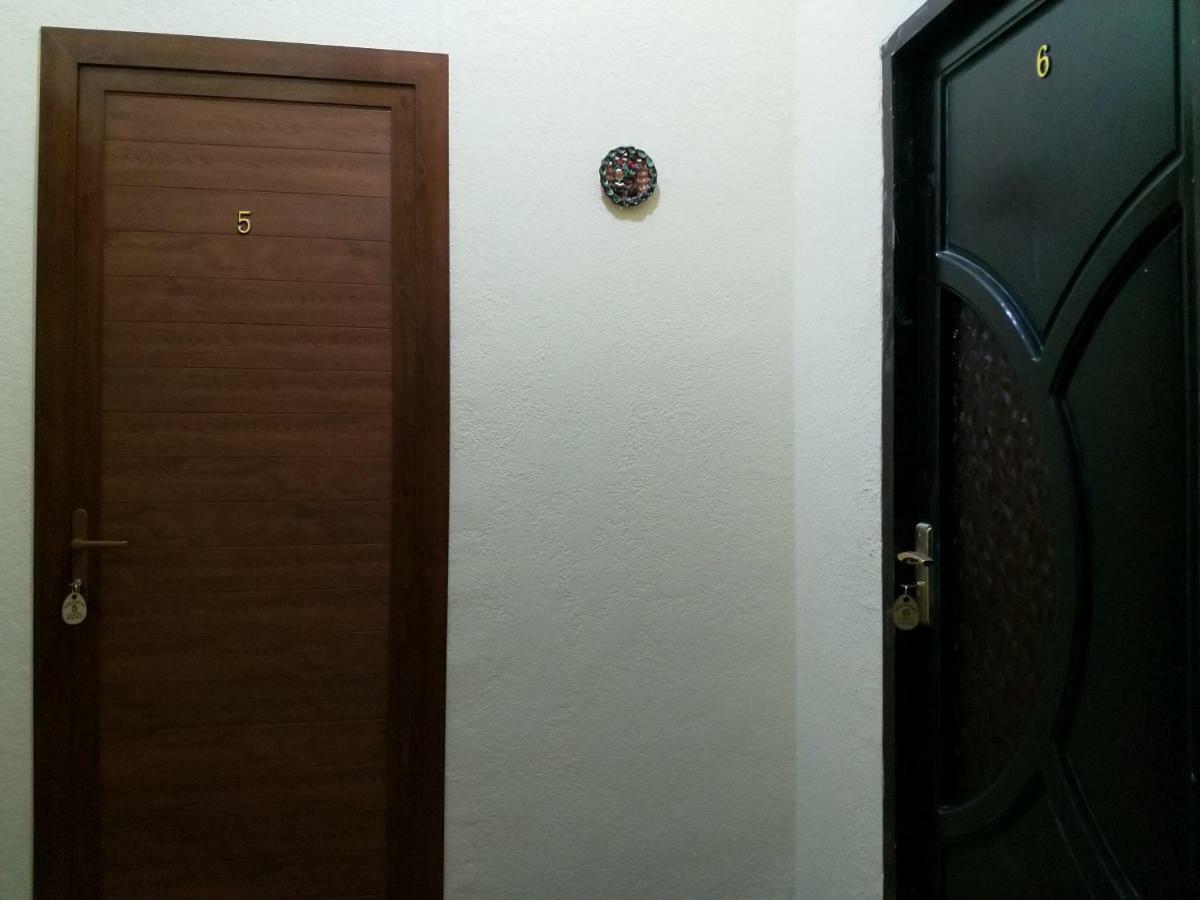 Hostel Mukarram ブハラ エクステリア 写真