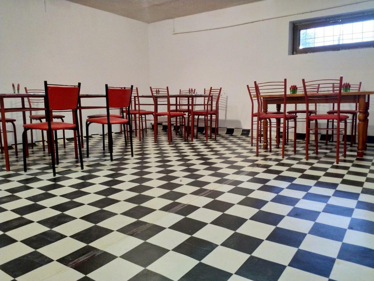 Hostel Mukarram ブハラ エクステリア 写真